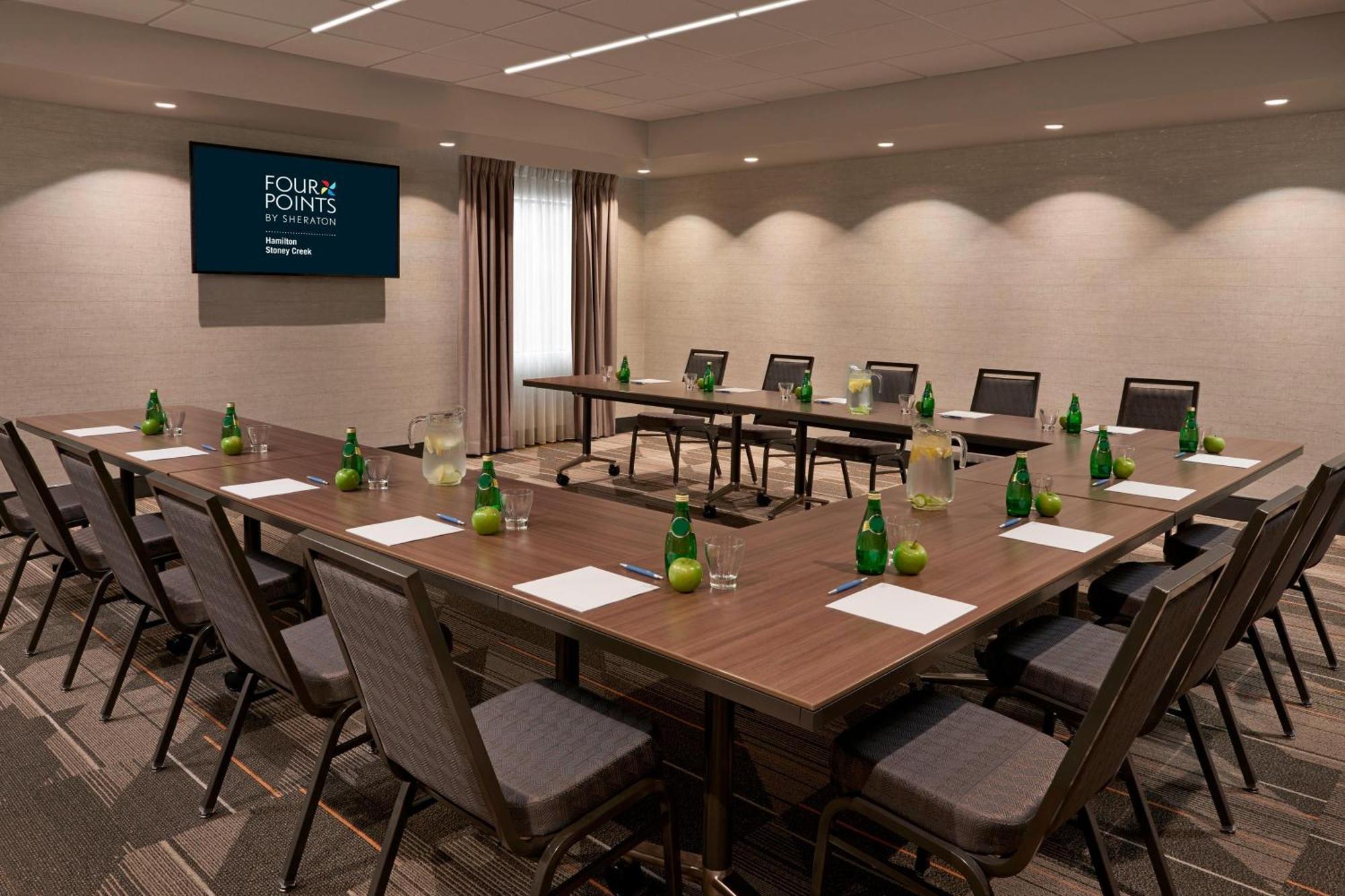 Four Points By Sheraton Hamilton - Stoney Creek Εξωτερικό φωτογραφία