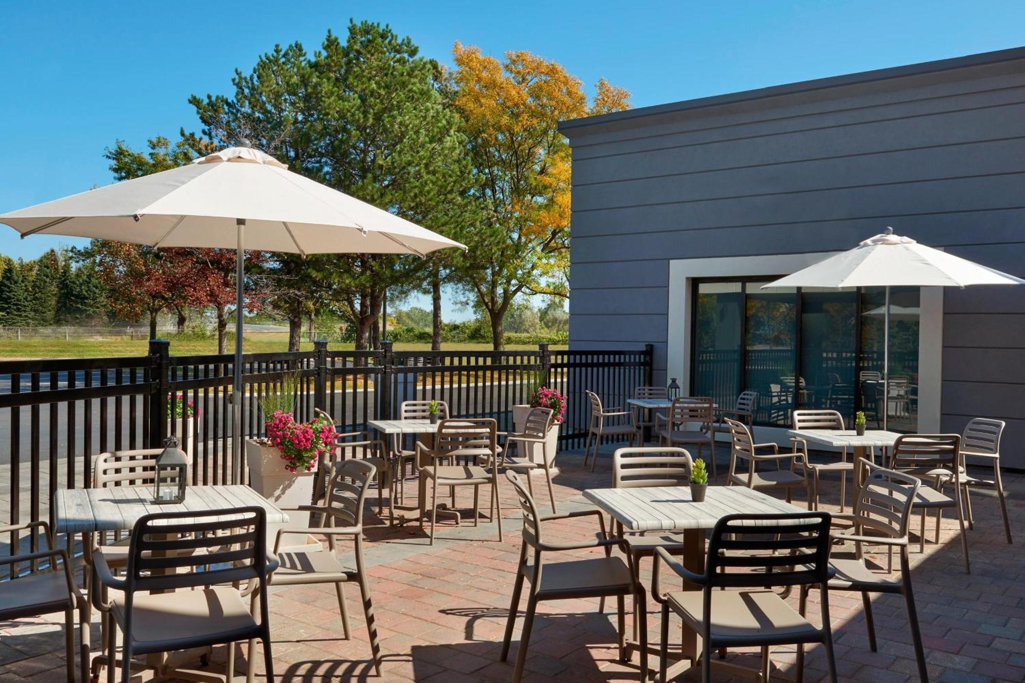 Four Points By Sheraton Hamilton - Stoney Creek Εξωτερικό φωτογραφία